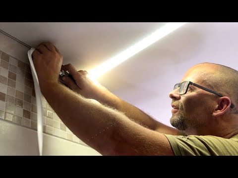 Видео: Световые линии на потолке Натяжной потолок Светодиодная лента СТРОИМ ДЛЯ СЕБЯ
