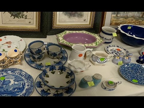 Видео: Множество уникальных изделий из стекла, керамики и сумочек на этой распродаже!