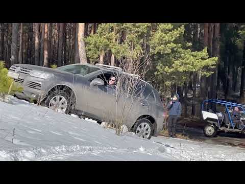 Видео: Volkswagen Touareg NF ТТ  3.0 TDI ( off road terrain tech) по снегу оффроад