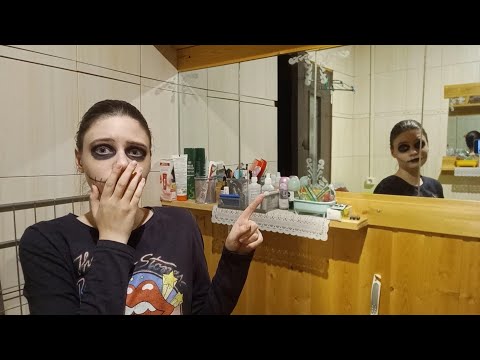 Видео: Доигралась! Косплеила Баку Пожирателя Снов, но он пришел сам! | Софико ENTERTAINMENT