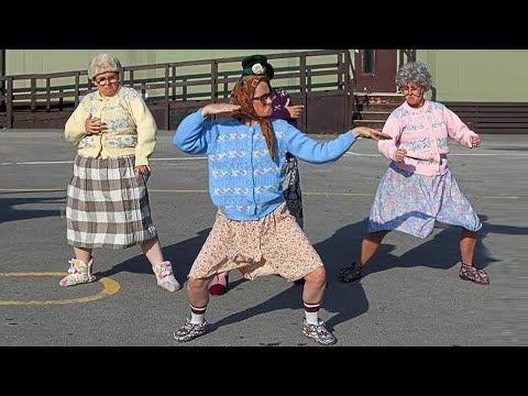 Видео: Песня КЛАСС! 🔥 О ВОЗРАСТЕ НЕ ДУМАЙ - Александр Снежный