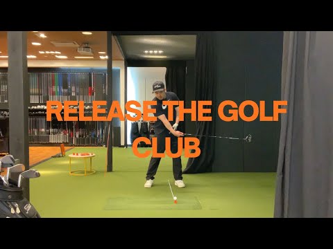 Видео: Отпустите клюшку, чтобы ударить по мячу прямее и дальше #гольф #гольфист #ученияпогольфу #гольфсвинг