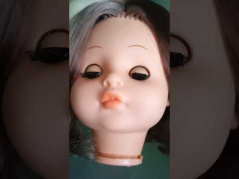 Видео: Удаление пятен на куклах ГДР от маркера, шариковых ручек, фломастеров. Тёмные пятна немок. Базирон.