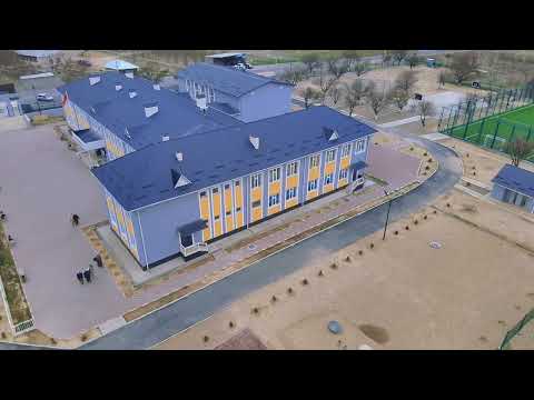 Видео: Баткен облусу Баткен району Ак-Сай айылы Б.Ходжаев  а.о.м окуучуларынын хор менен Манас айтуусу