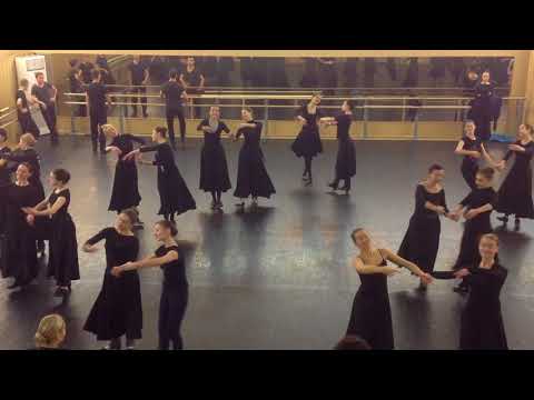 Видео: Татарский лирический танец «Зәңгәр томан» («Голубой туман»).