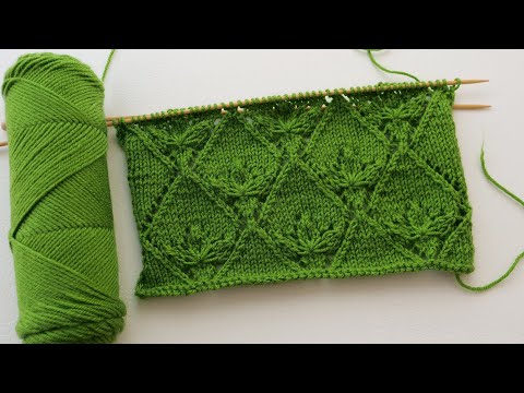 Видео: Узор «Трилистник в ромбах» спицами ☘ «Shamrock in rhombuses» knitting pattern