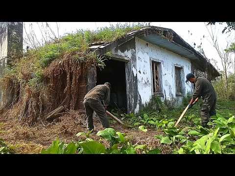 Видео: Мужчины убирают заброшенный 30 лет дом и находят, что внутри | by @Cleantheoldhouse