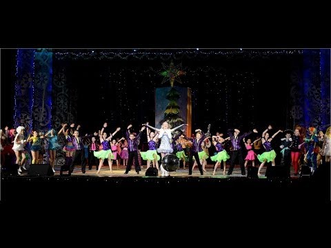 Видео: Новорiчнi пригоди Марiйки або таємниця чарівного горіха Кракатук (GREEN FAIRY TALE)