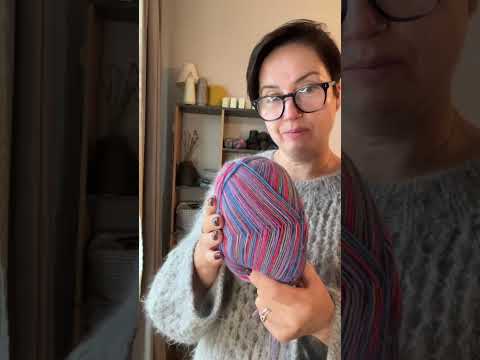 Видео: Обзор моей носочной пряжи 