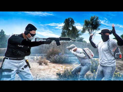 Видео: НАКАЗАЛ БЕЗУМНО АГРЕССИВНЫХ ВЫСЕРОВ в GTA 5 RP / Majestic RP