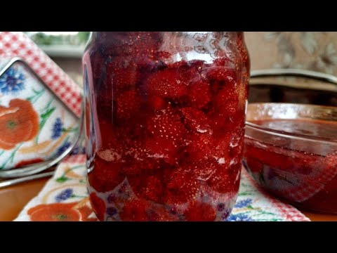 Видео: Земляничное варенье пятиминутка  - как сохранить ягоды целыми. Почему горчит земляничное варенье
