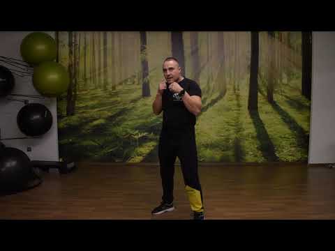 Видео: УРОЦИ ПО БОКС: Урок 2 (Ляв прав удар)