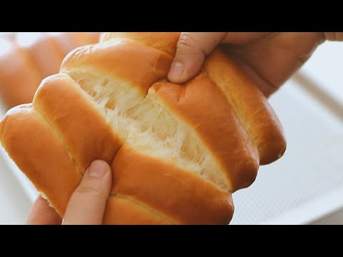 Видео: без замеса Как сделать мягкий и пушистый хлеб на палочке / хлеб на палочке