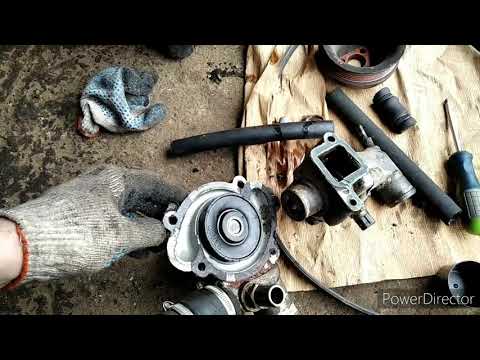 Видео: замена помпы(водяного насоса) змз 406(волга).