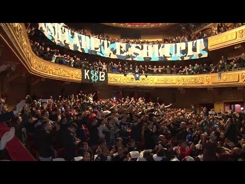 Видео: Навивачите на Шкупи дивееја во МНТ, оштетен инвентарот