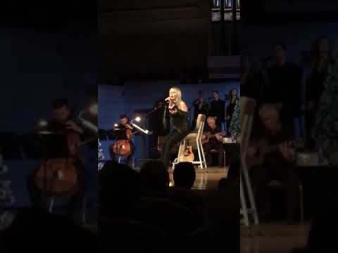 Видео: Валерия-Осени дым «акустика» 06.12.2018