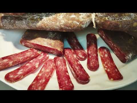 Видео: 271 # Салями Боляр дома - три вида мяса, идеальный вкус и аромат - Yami Yami