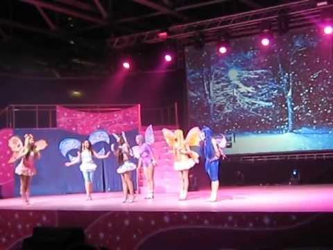 Видео: Новогодние приключения Винкс