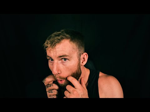 Видео: wAwoO Звуки ASMR (почесывание бороды и шепот)