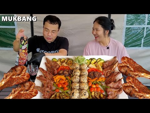 Видео: Корейская семья Бараньи ребрышки и овощи, приготовленные на угляхㅣCooking&Mukbang