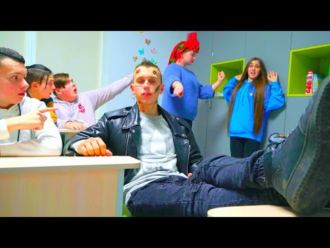 Видео: КОЙ НАКАЗА ДАЯНА? 24 часа наказание от лошата ​​леля!