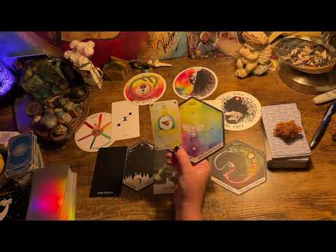 Видео: КОЗЕРОГ ♑️ В СЛЕДУЮЩИЕ 3 ДНЯ «ПРЕКРАСНЫЙ 🐝 ПУТЕВОДИТЕЛЬ ИЗ ТЬМЫ!» ГАДАНИЕ ТАРО ОРАКУЛА ОКТЯБРЬ 2025