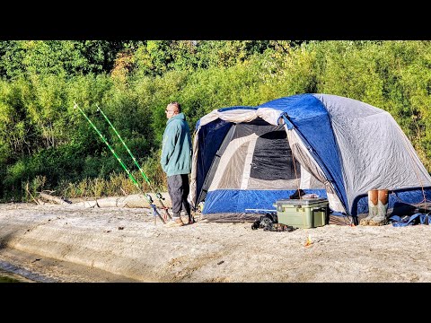 Видео: Рыбалка и кемпинг на УДАЛЁННОЙ РЕКЕ!!! (Крупная рыба)