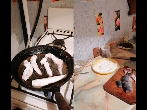 Видео: ГОТОВИМ ЖАРЕНУЮ СЕЛЕДКУ