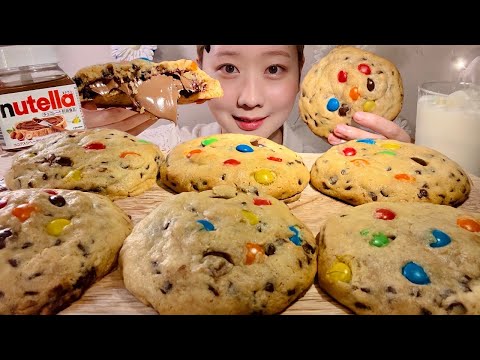 Видео: ASMR Шоколадное печенье M&M Nutella【русские субтитры】【Mukbang/ Eating Sounds】