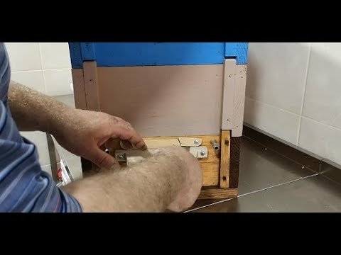 Видео: Рогатый улей с моим пыльцесборником )))