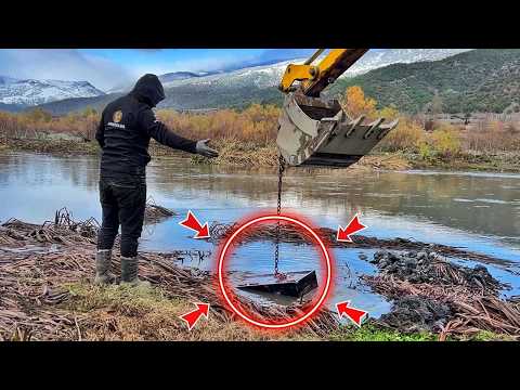 Видео: Мы нашли заброшенные старые сейфы в реке! Большая охота за сокровищами. (Мы вызвали полицию)