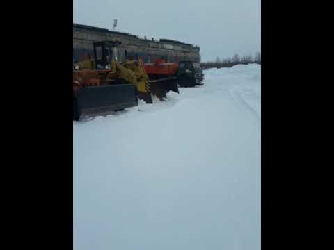 Видео: Фронтальный погрузчик В 140