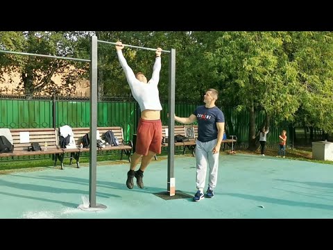 Видео: Интернет в восторге от таких подтягиваний! Заруба подписчиков