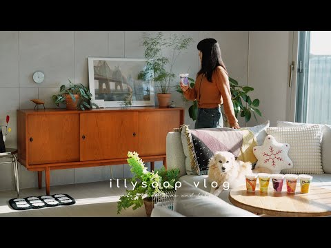 Видео: Обновляем гостиную с помощью перестановки мебели 🌿 Начинаем 2025 год с ухода за растениями 🎨