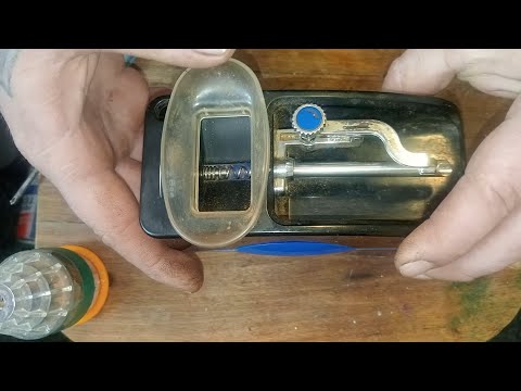 Видео: Ремонт табачной машинки, заміна шестерні