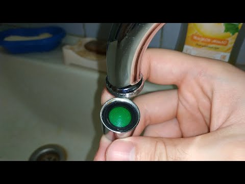 Видео: Как почистить насадку на кран? Чистка фильтров аэратора для крана