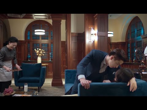 Видео: Генеральный директор ревнует и « наказывает» Золушку на диване: Я научу тебя быть моей женой