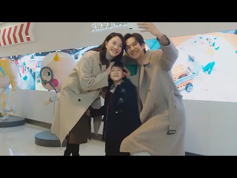 Видео: Красивый доктор Золушки развлекает детей и делает милые селфи❤️