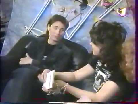 Видео: Земфира - Интервью после презентации альбома «Земфира» 1999 год.