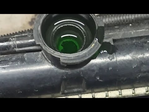 Видео: Как заклеить радиатор автомобиля👌 😉