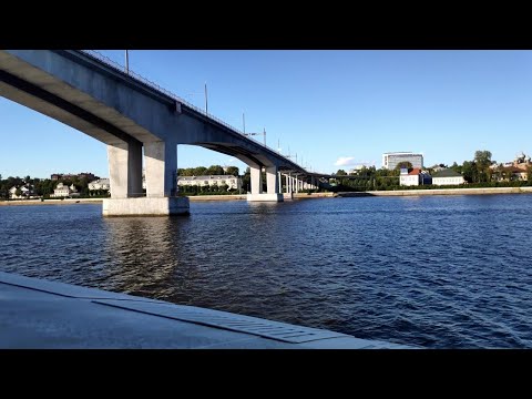 Видео: Кострома из окна судна "Метеор 120Р".