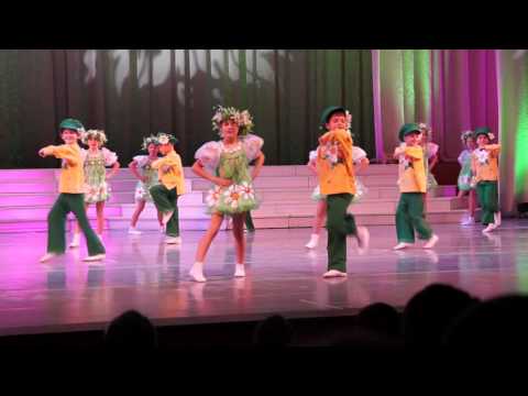 Видео: Танец Ромашки  "Орленок" 2015 г. Красноярск