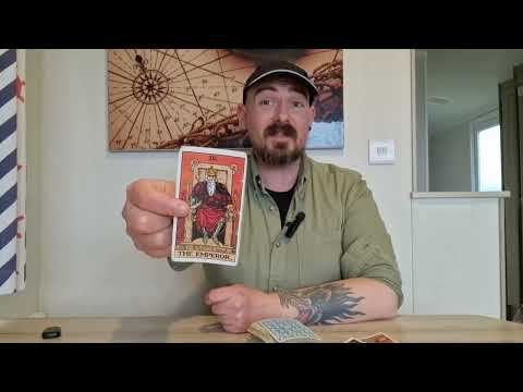 Видео: Водолей ♒️ О боже!! Энергия этого человека так РАЗДРАЖАЕТ ВОДОЛЕЯ!! | Ноябрь 2025 Люблю читать