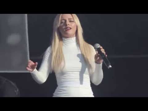 Видео: SEREBRO - Сломана (Live @ VK Fest)