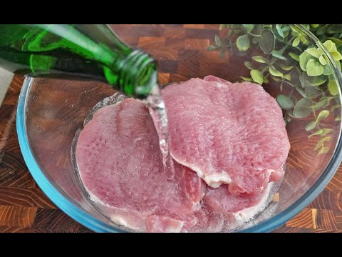 Видео: Даже самый сухой кусок свинины получится мягким и сочным! Маринад с минеральной водой