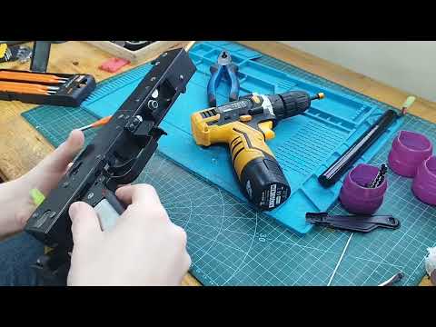 Видео: Разборка и сборка + бонус!!! страйкбольного АКС-74 от тëти Cyma.