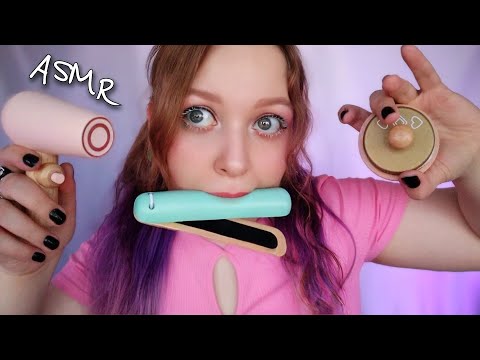 Видео: АСМР МАКИЯЖ ДЕРЕВЯННОЙ КОСМЕТИКОЙ от МЛАДШЕЙ СЕСТРЫ 💄 ASMR Doing Your Makeup with WOODEN cosmetics 💄