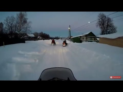 Видео: Покатушки на снегоходах.Arctic Cat bercat 570 VS Yamaha viking 540.Под снегом много воды.