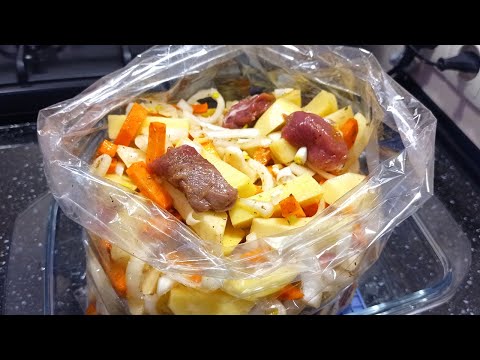 Видео: Обед по-лентяйски! Все сложила в пакет и забросила в духовку – просто и очень удобно!
