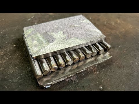 Видео: Что получится, если соединить разные металлы и сделать нож?